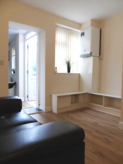 New Ensuite Rooms Near Racecourse -  No Deposit Main Photo