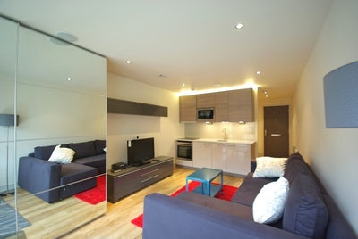 STUDIO in Chelsea Creek, bills included Main Photo