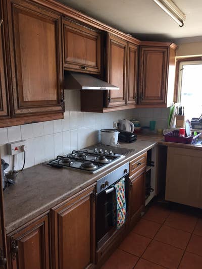 Lovely Single Room Available in  House.        Main Photo