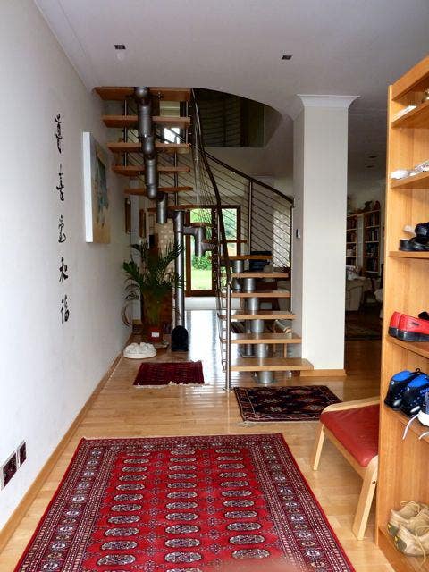 Large Room with own kitchen in warm house,Perivale Main Photo