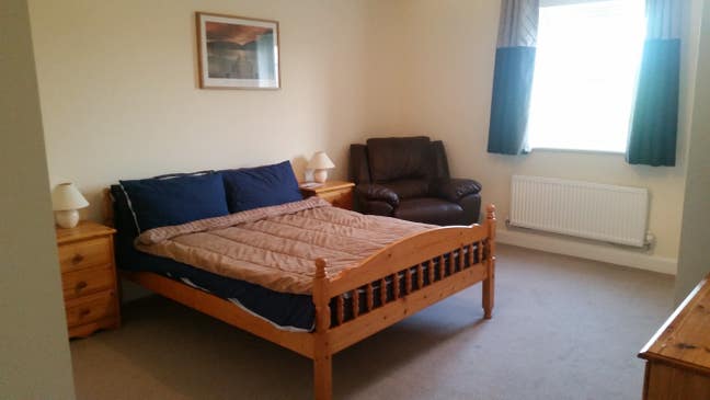 Large furnished double room with en suite for rent Main Photo