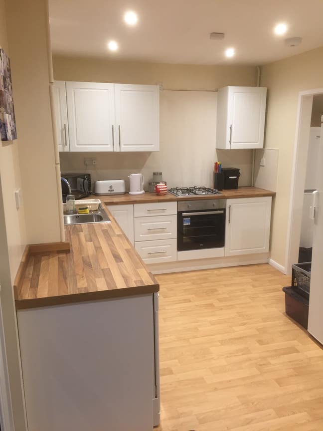 ***Walk to City Centre Only 10 Mins*** Main Photo