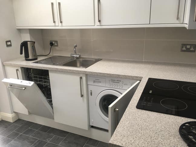 Modern Two Bed House To Let  Main Photo
