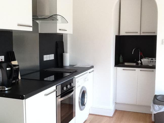 Fantastic Location - One double bed FLAT to rent Main Photo