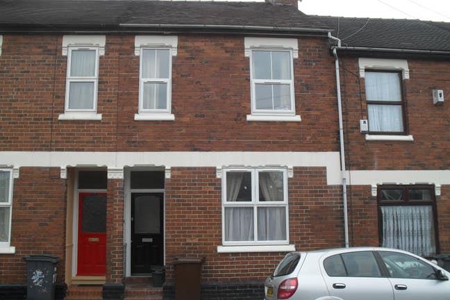 Hartshill, Stoke-on-Trent, Large House/ Rooms Main Photo