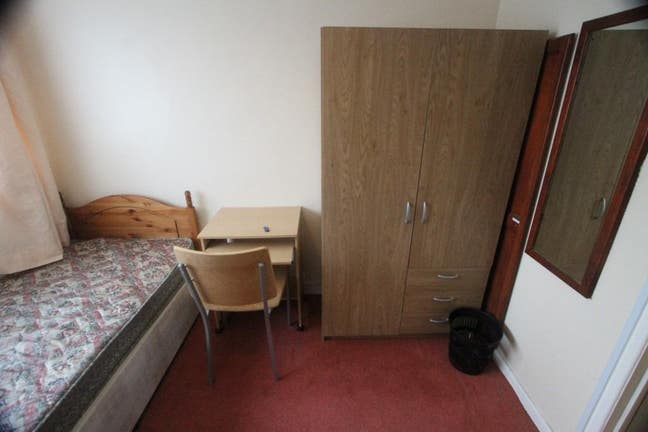 Witney furnished single, clean and quiet house Main Photo