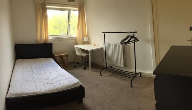 2 Furnished Double Room for females Near West End Main Photo