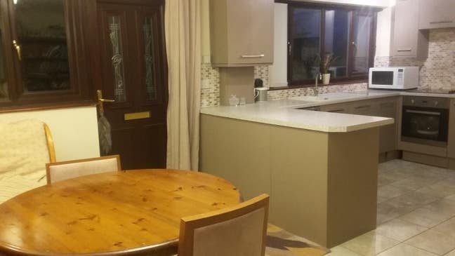 Ground Floor Granny Flat - Gated Access Main Photo