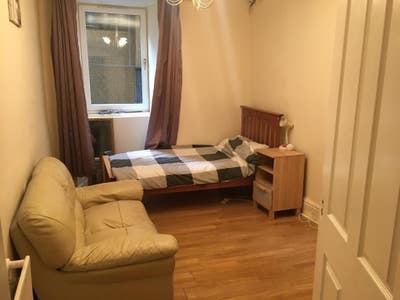 Single Room (All Bills Included) Main Photo