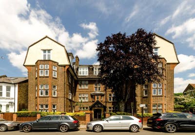 Luxurious Brand New Three bedroom Flat  Main Photo