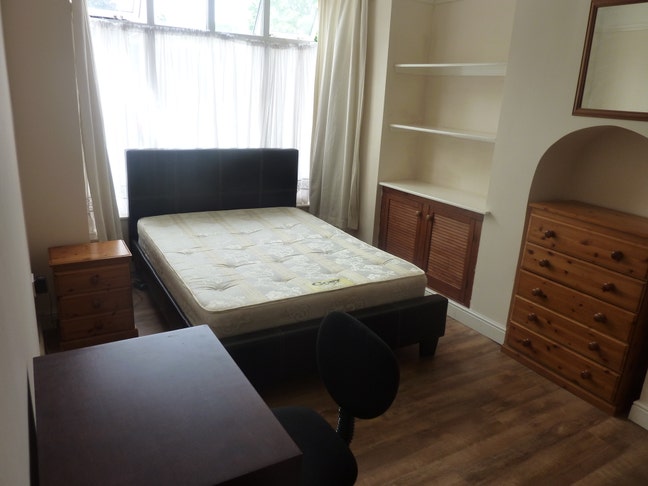 Moseley sociable house needs new housemate Main Photo