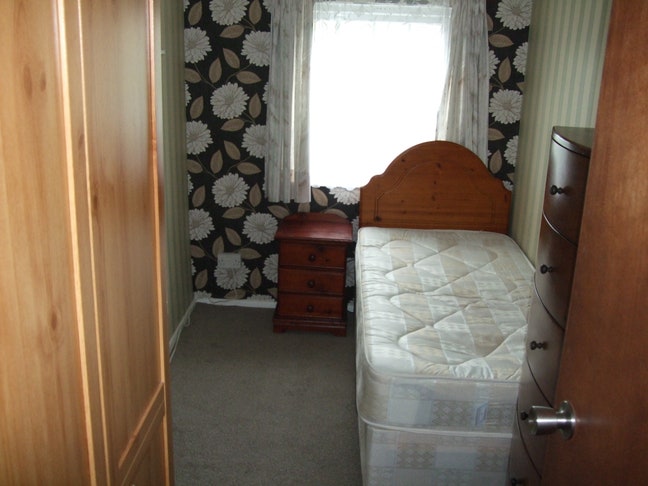 Single Room Close to Basildon Town Centre Main Photo