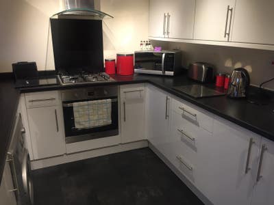 Modern House Share  Main Photo