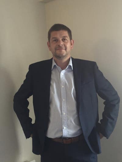 Mature male seeks a double room Main Photo