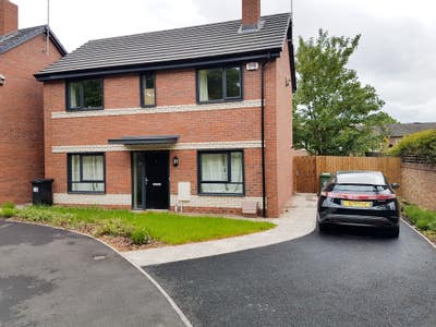 Central New Build Double + Garden from 1 August Main Photo