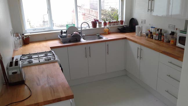 Massive Double Room Close to City Centre :)) Main Photo