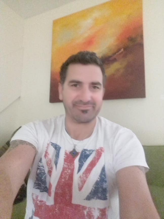 Im male aged 50, I'm a professional supervisor... Main Photo