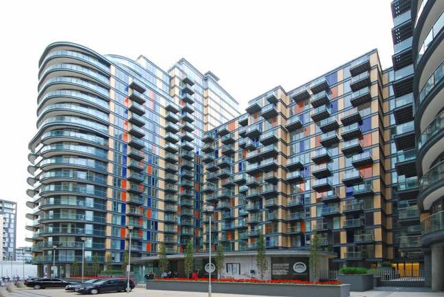 Stunning double room with ensuite bathroom Main Photo