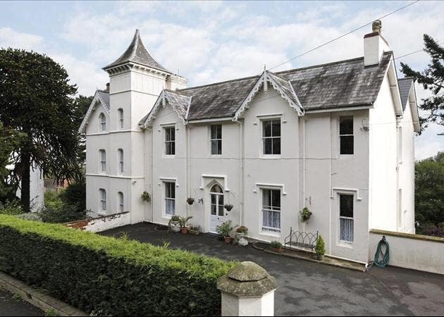 Large room in Georgian house in Malvern Main Photo