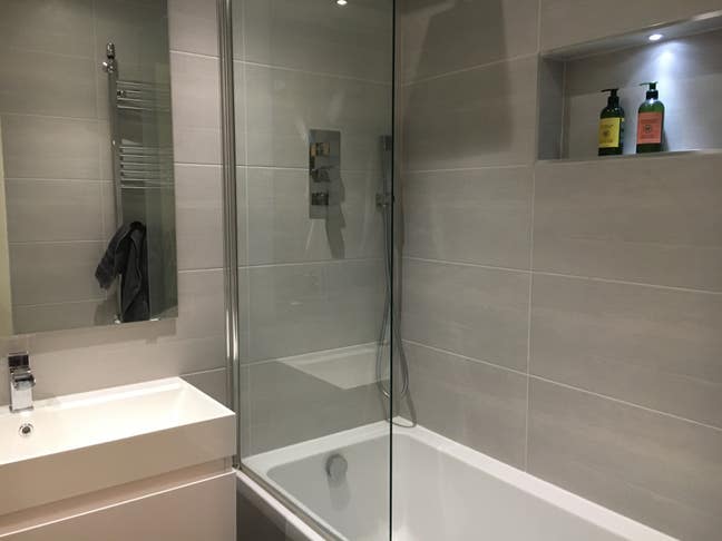 Double room in an amazing flat! SHORT LET Main Photo