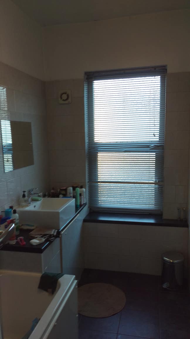 Nice, quiet double rooms near York city centre. Main Photo