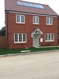 Small Double Bedroom for Single Occupancy Main Photo