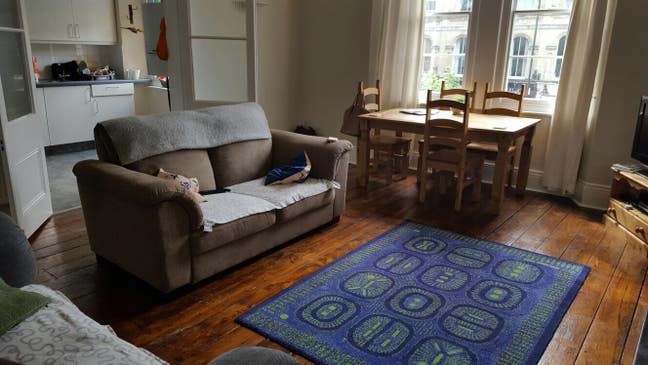 1 room in maisonette flat Located Clifton Flat Main Photo