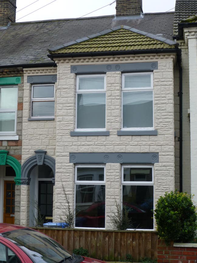 Room available in House Share (Bills Included) Main Photo