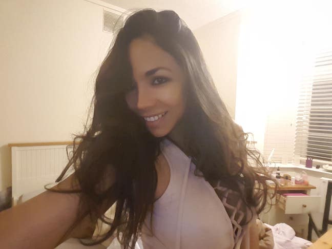 Ecuadorean female professional looking for a home Main Photo