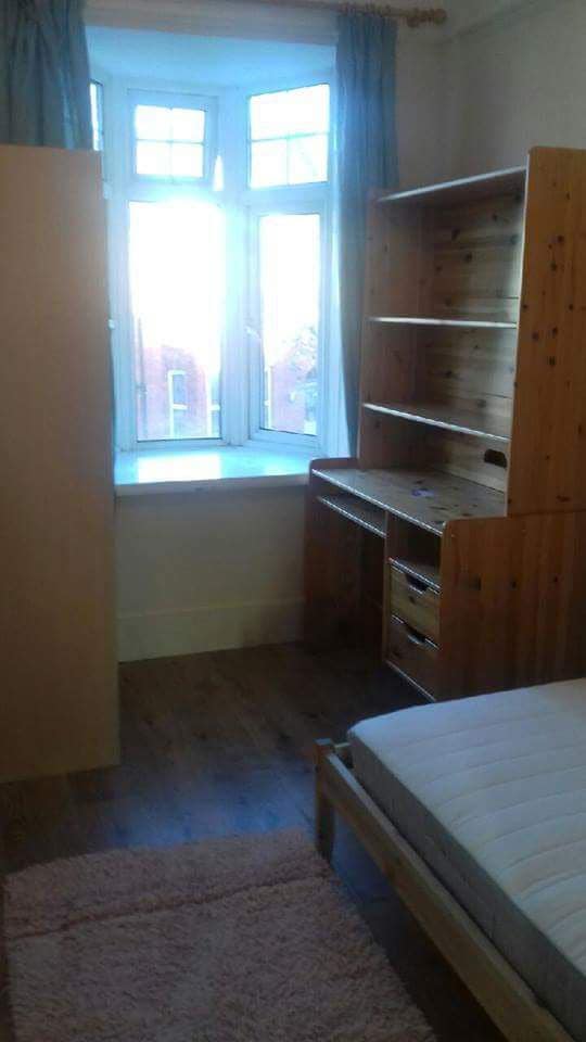 Fully furnished double bedroom Main Photo