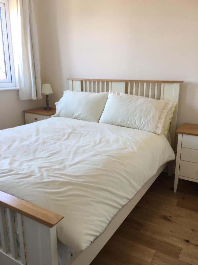 Bright Double Room Available Main Photo