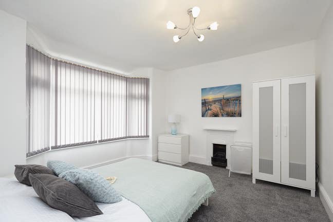 Double Room in Shared House Main Photo