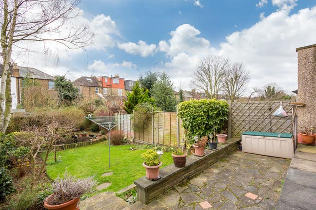 The Pond House - Luxury Ensuite Room Main Photo