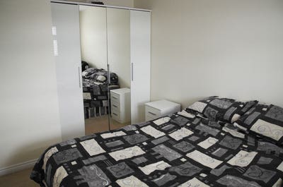 Double Room Available Main Photo