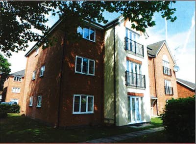 2 Bed Flat to Rent Hassocks Close, Beeston NG9 2Gh Main Photo
