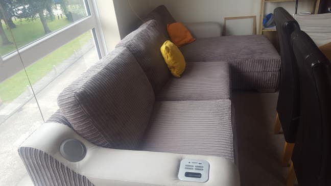 Room To Rent In 2 bedroom Flat In Sutton Main Photo