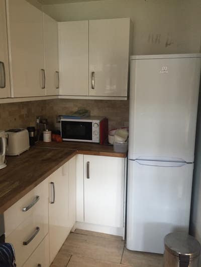Spacious 1 Double Bedroom Furnished Flat for rent Main Photo