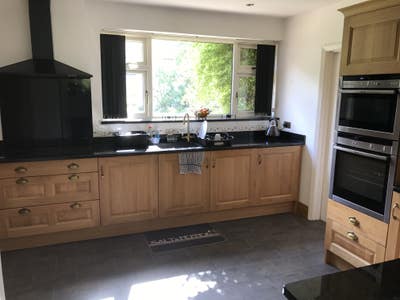 Beautiful Double Room available Main Photo