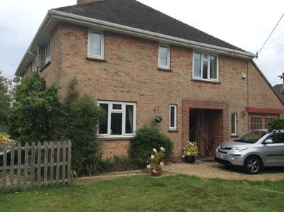Bright spacious double room in large house Main Photo