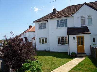 Superbly Presented House Main Photo