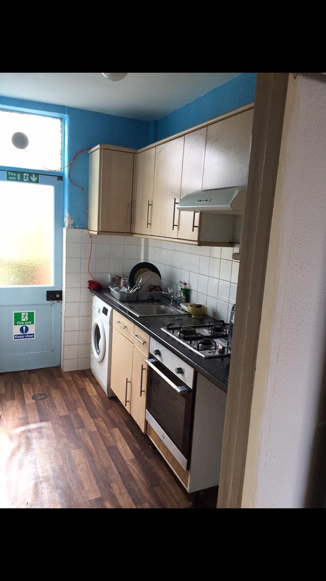 2 double rooms available now; in house share  Main Photo