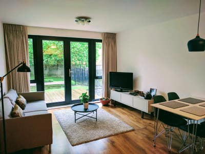 2 bed 2 bathroom with parking and garden Main Photo