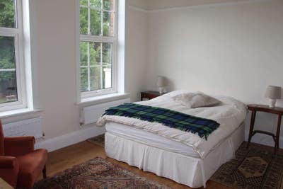 Rural home in Langley double room furnished  Main Photo