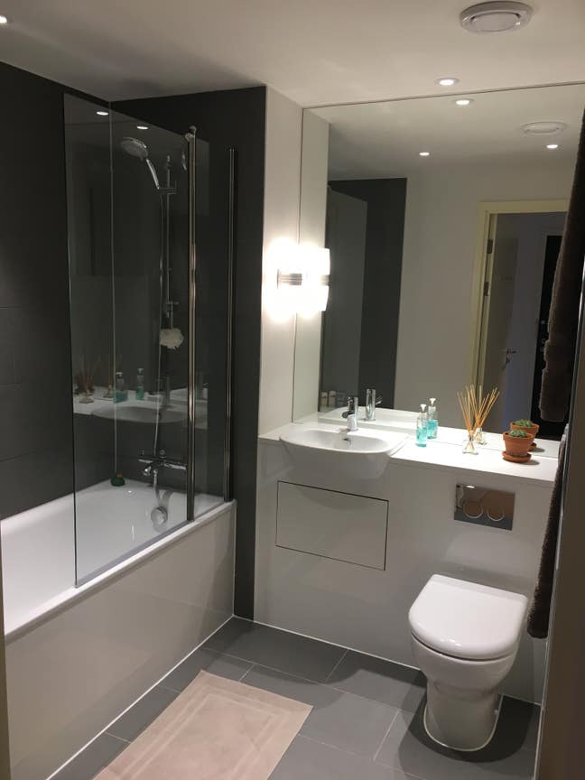 2 bedroom flat share in Canning Town.  Main Photo