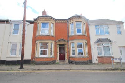 Althorp Road  Double room  Main Photo