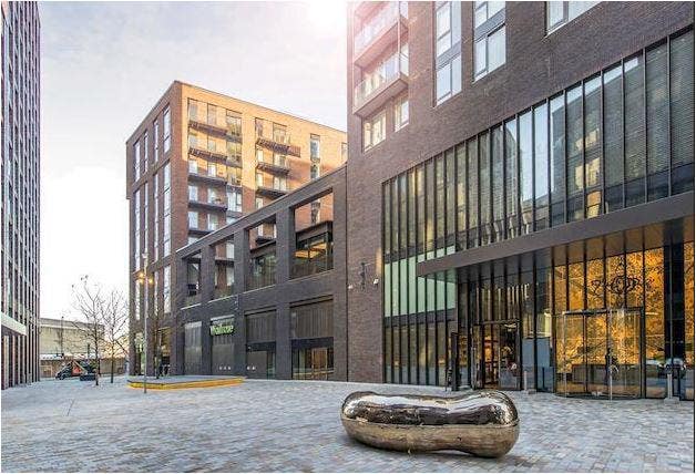 1 Bed Available in Luxurious Area of London  Main Photo