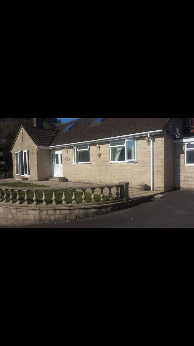 4 bed detached house garden parking ensuite       Main Photo