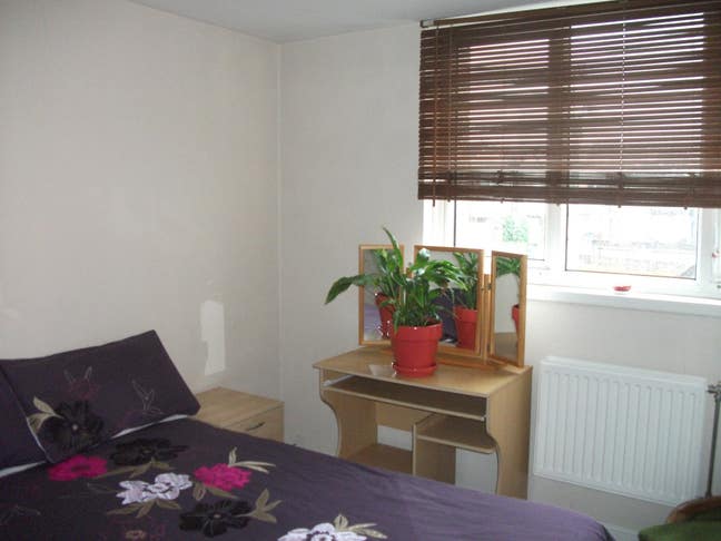 Double room for Mon-Fri let only - Available now. Main Photo