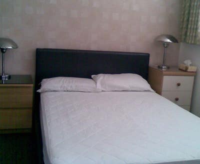 Very large furnished room,  ensuite Main Photo