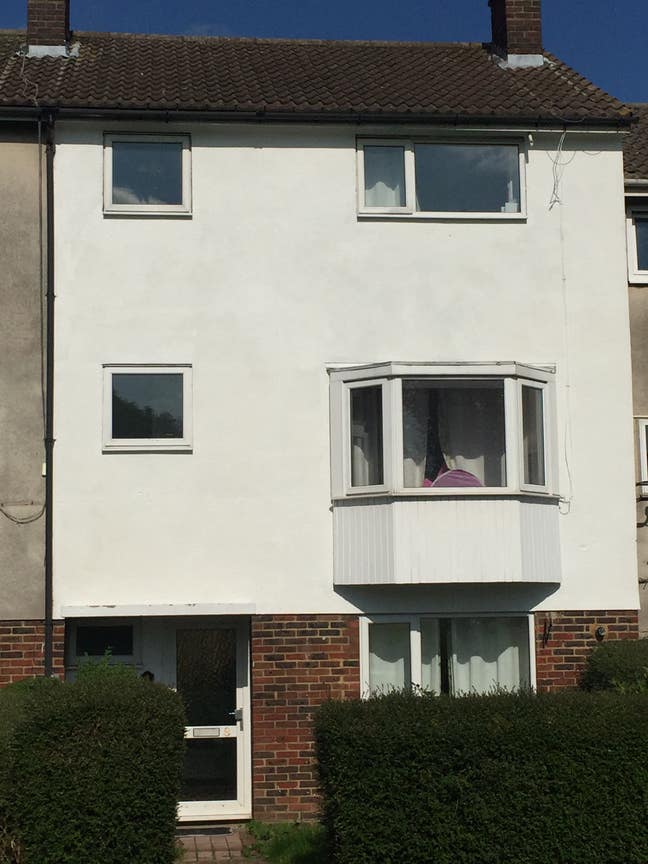 1 Single Room - (bills included) Main Photo